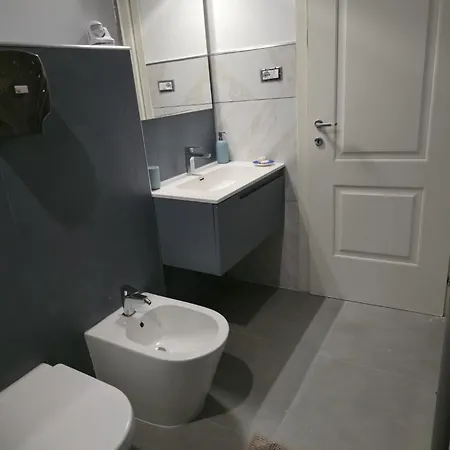 Il Bacio Di Roma Infernetto